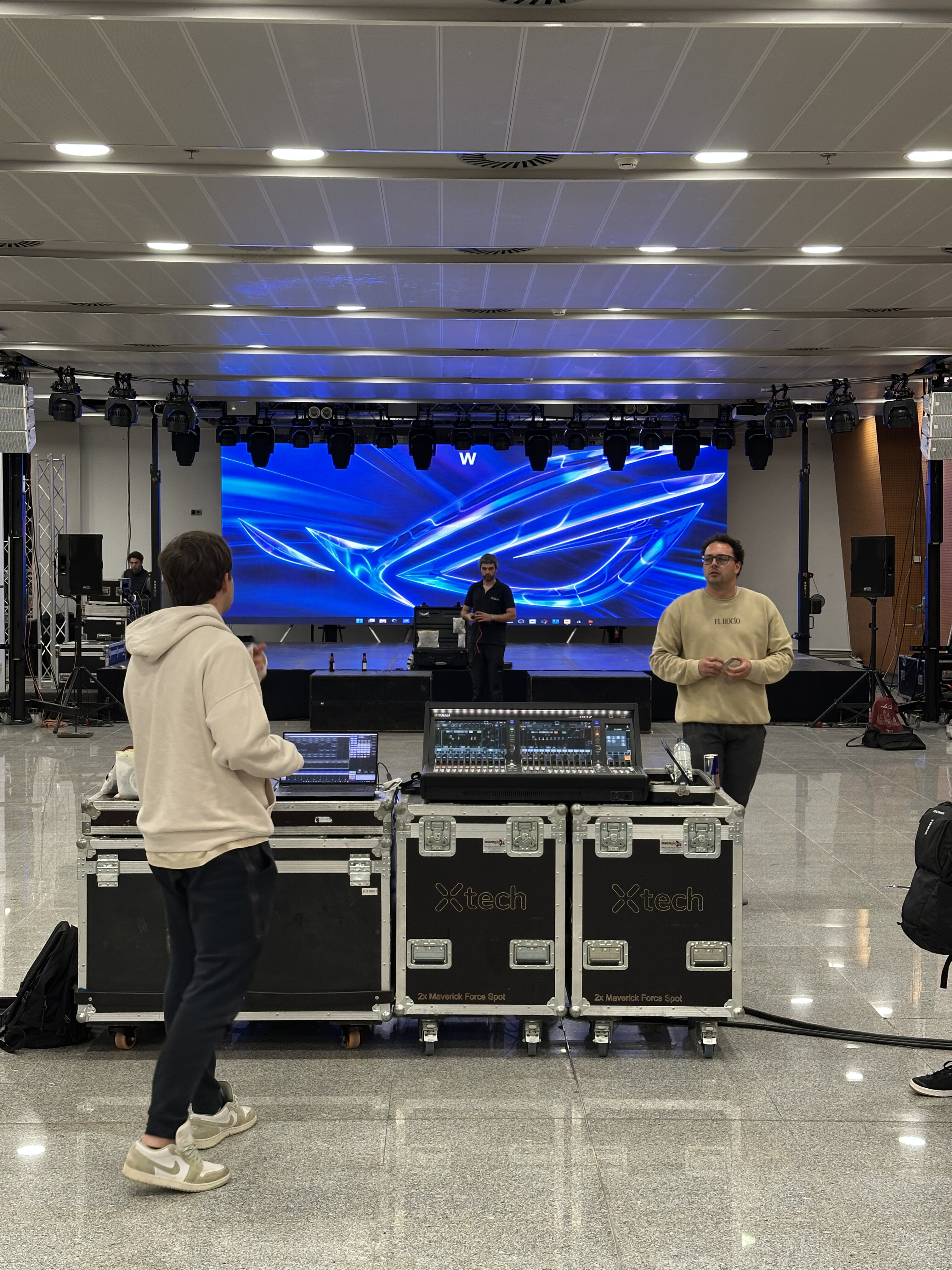 Montaje de evento De Picos Pardos